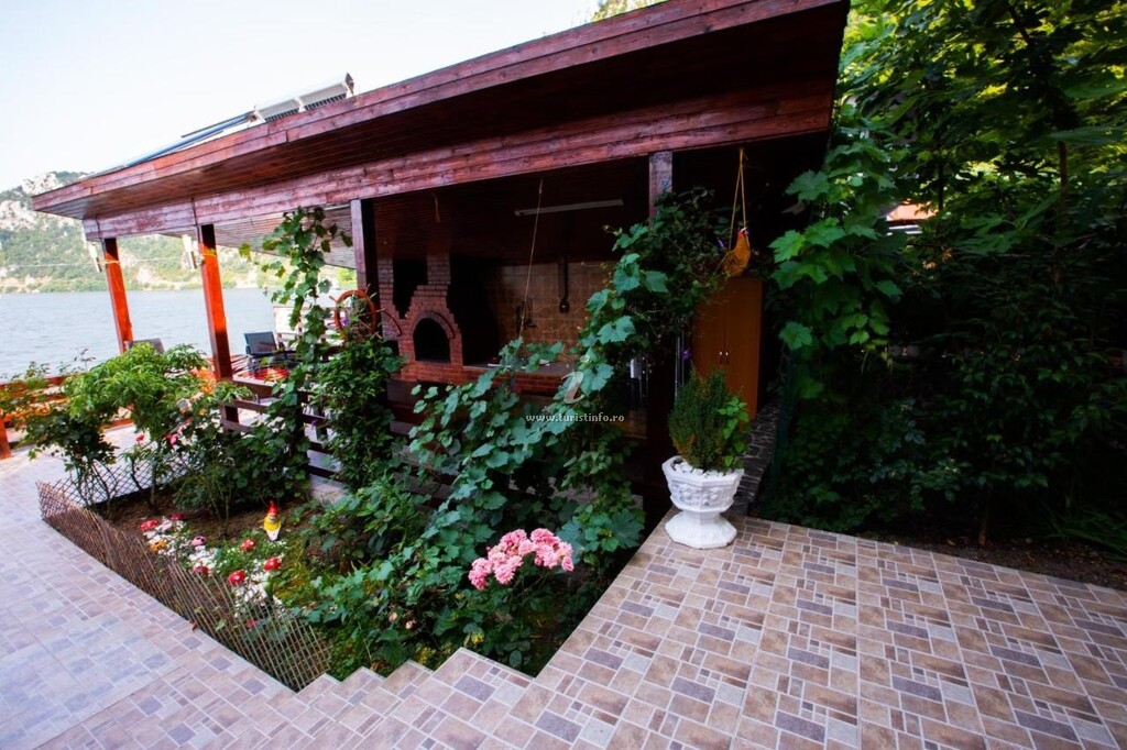 Casa Camelia