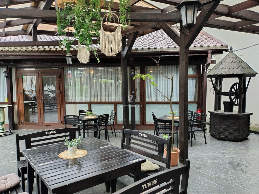 Camere de închiriat Forest Grill