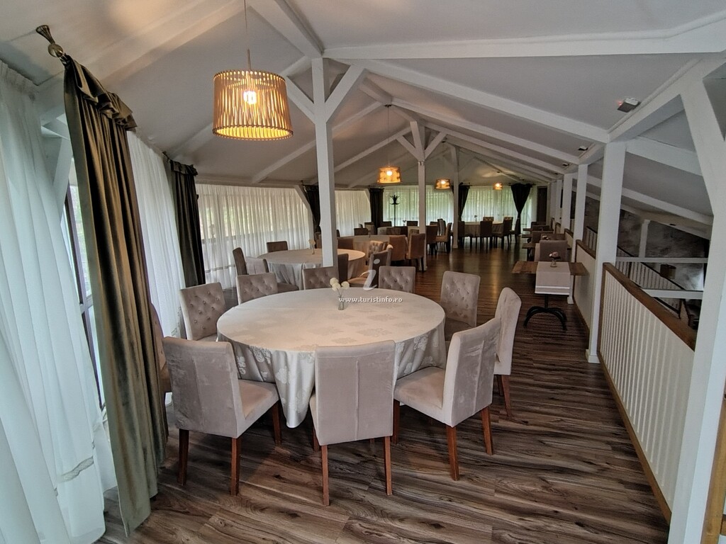 Camere de închiriat Forest Grill