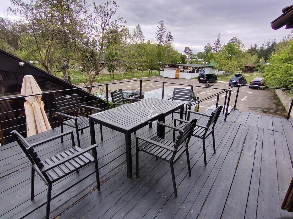 Camere de închiriat Forest Grill