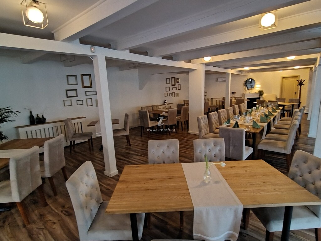 Camere de închiriat Forest Grill