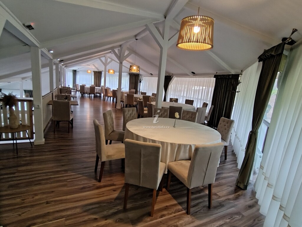 Camere de închiriat Forest Grill