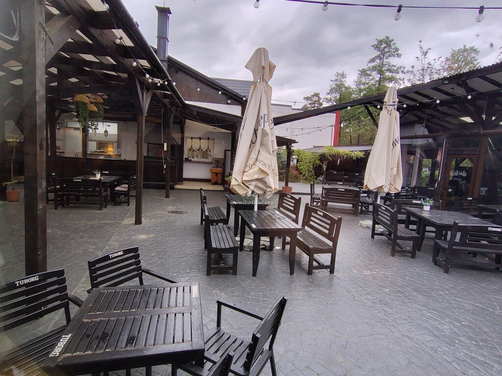 Camere de închiriat Forest Grill