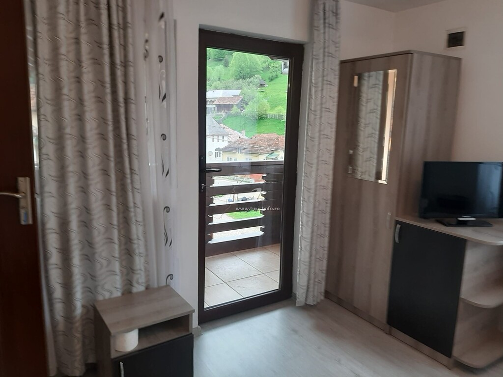 Camere de închiriat Lip și Ely
