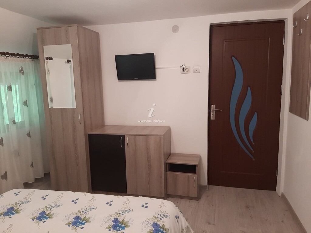 Camere de închiriat Lip și Ely