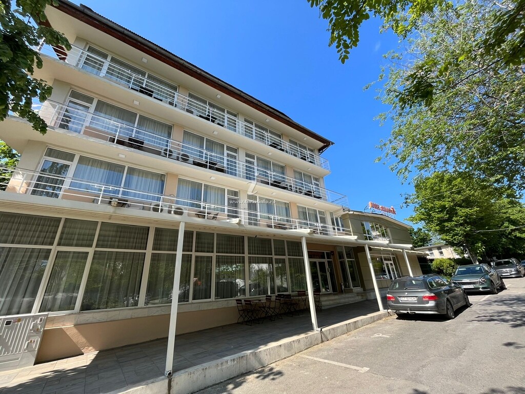 Hotel Sirius