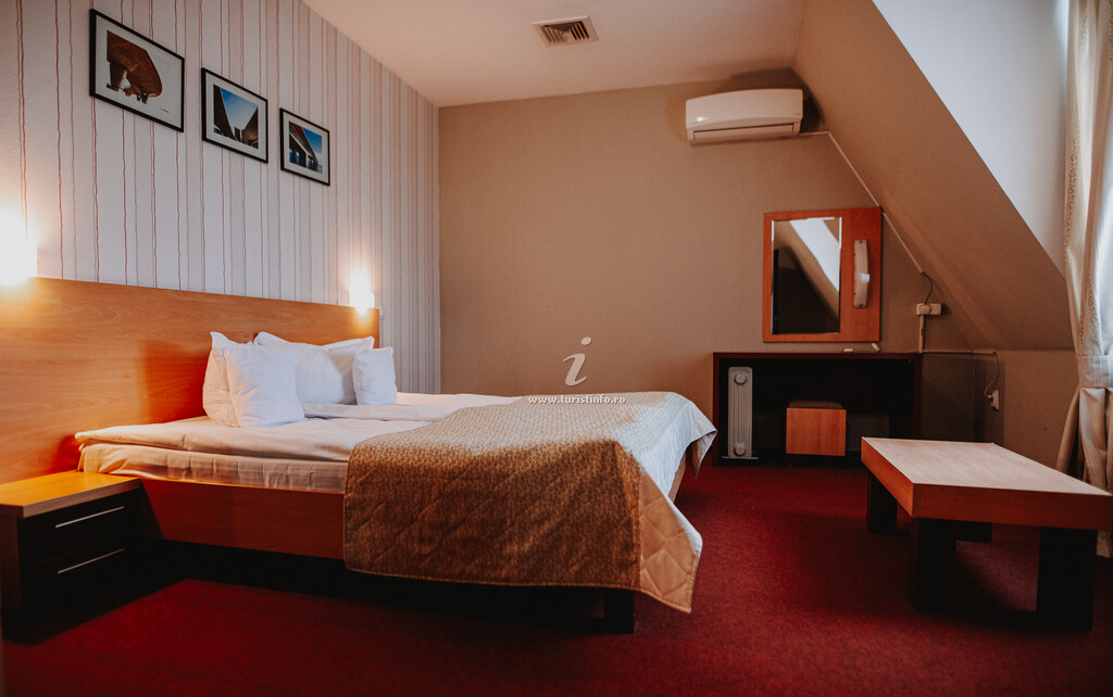 Hotel Concrete