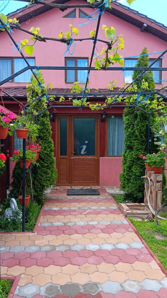 Camere de închiriat Casa Dochia