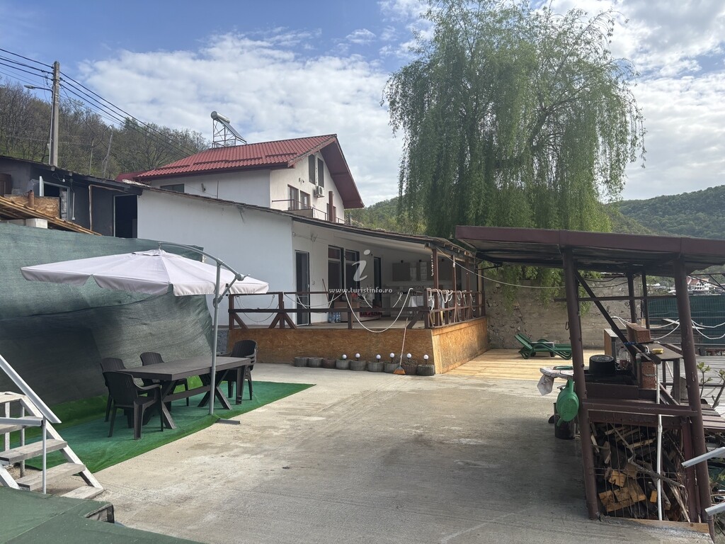 Casa Pui de Urs