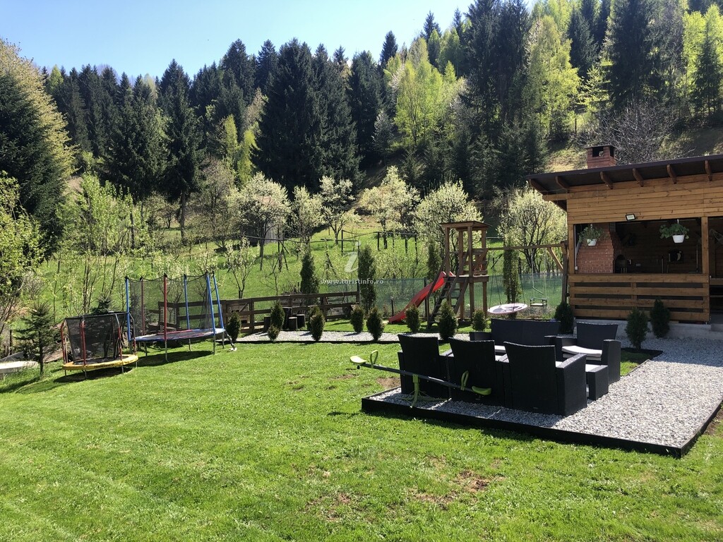 Cabana La Bătrânu