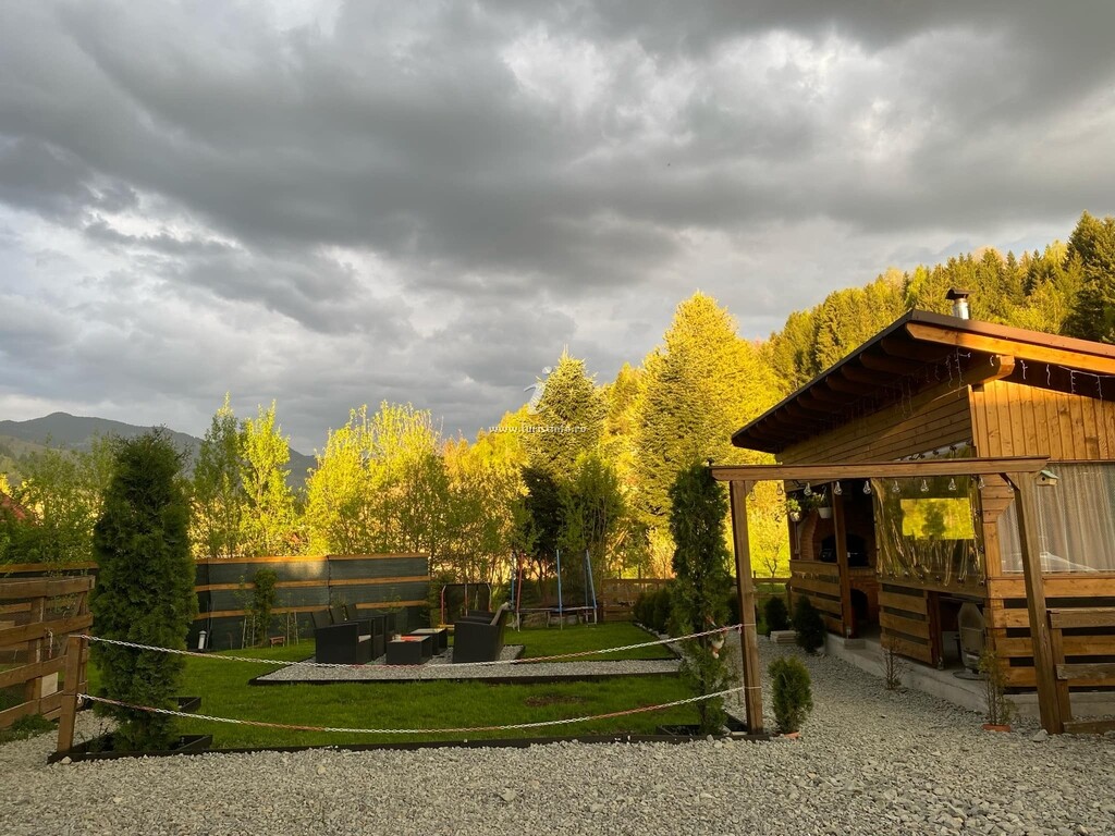 Cabana La Bătrânu