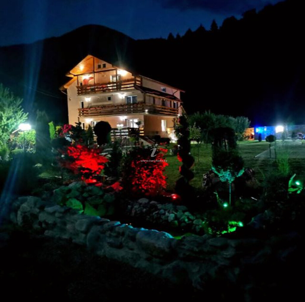 Cabana Rostoveanu
