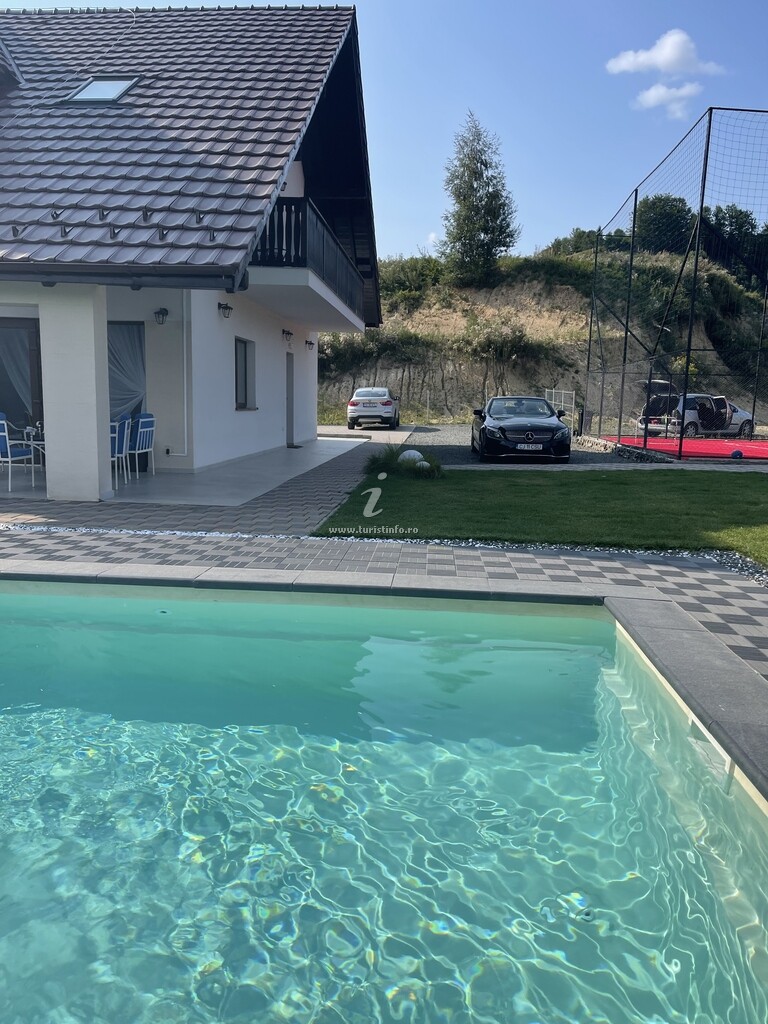 Pensiunea Turquoise House