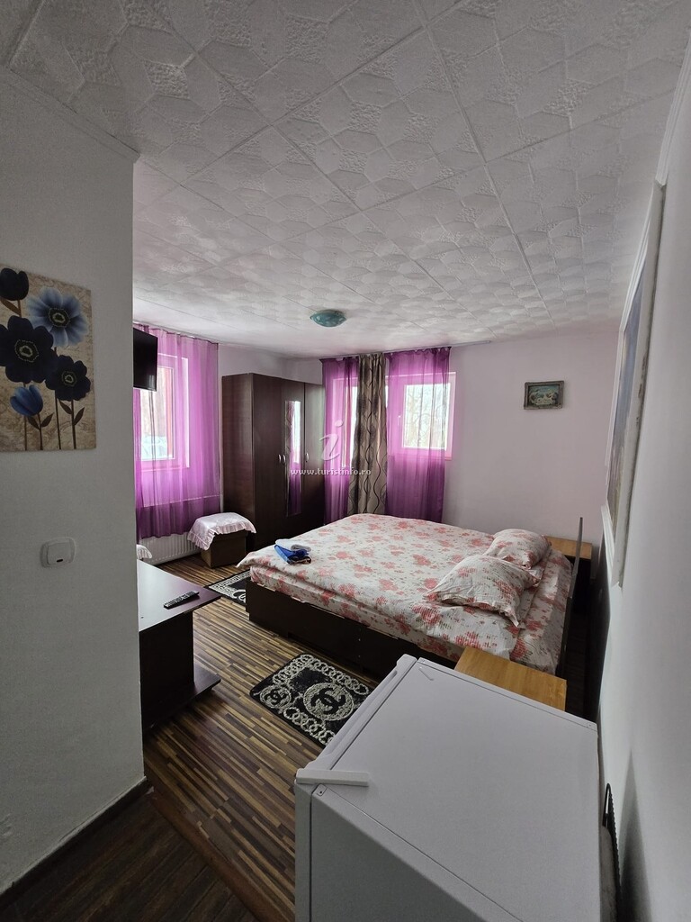 Camere de închiriat Doua Minuni