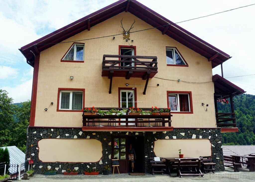 Camere de închiriat Doua Minuni