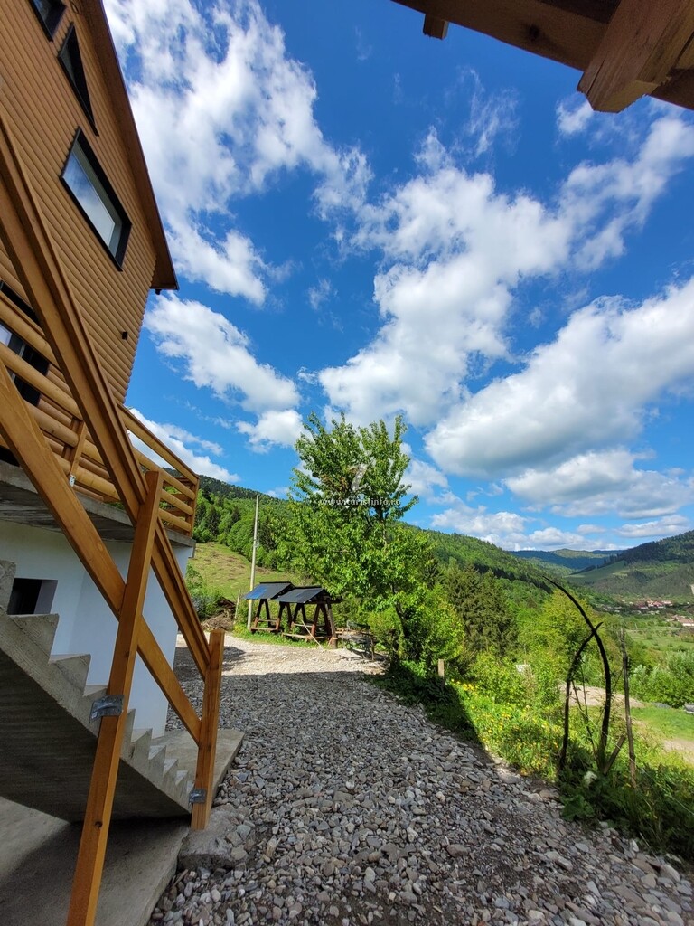 Cabana Nest