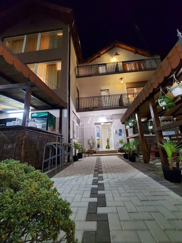 Casa Raysa si Andrei