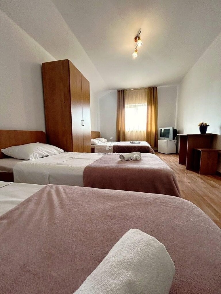 Casa Raysa si Andrei