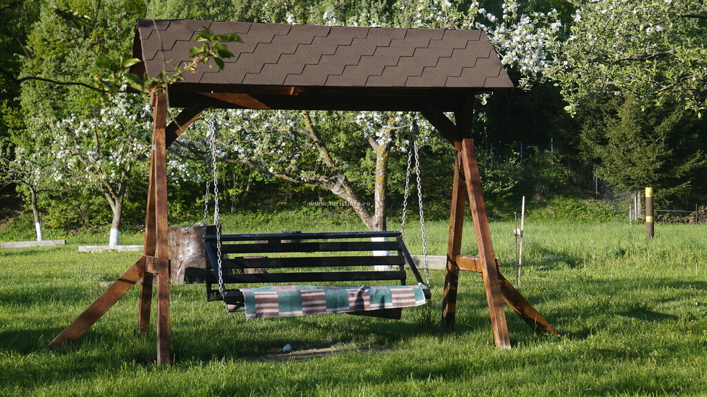 Pensiunea Casa dintre Pini