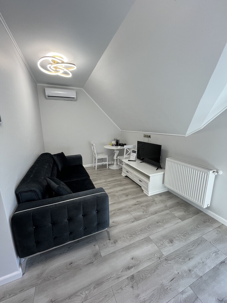 Glam Studios