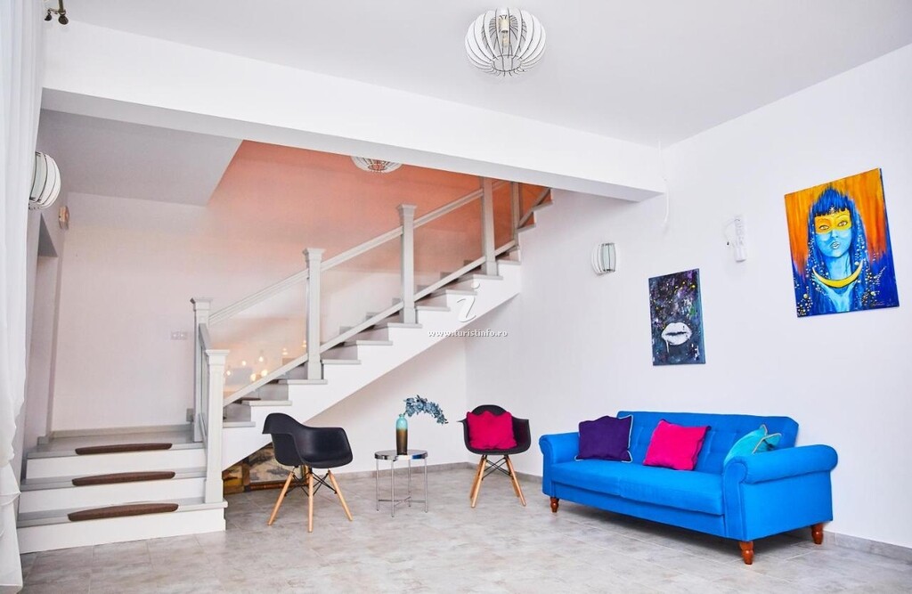 Pensiunea Turquoise House
