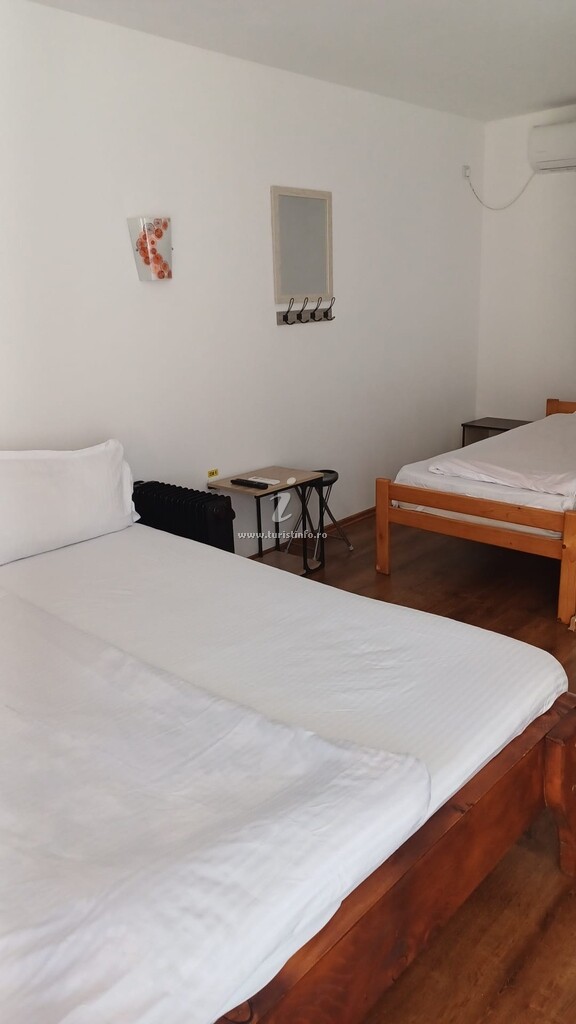 Camere de închiriat Casa Anda