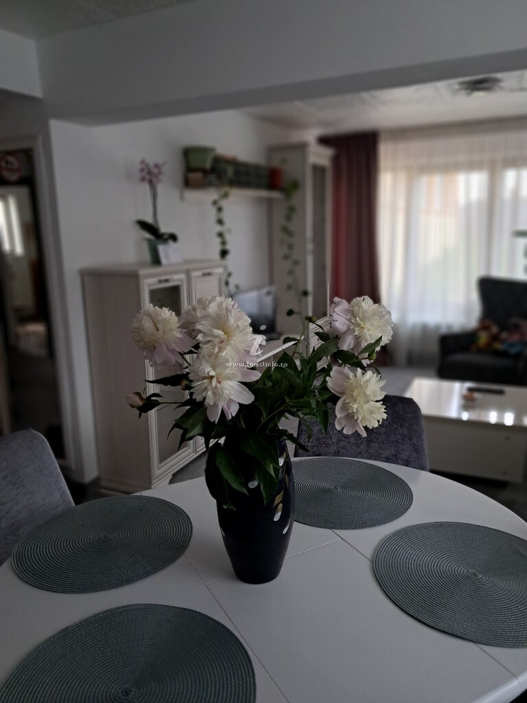Căsuța Galbenă
