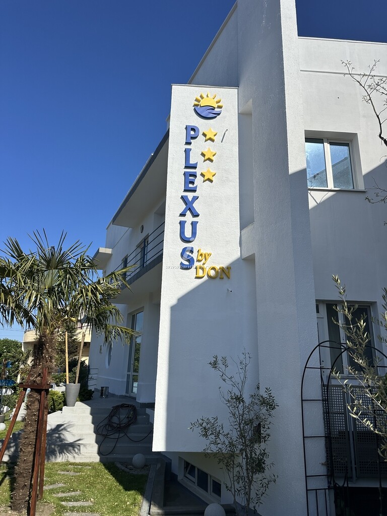Vila Plexus by Don