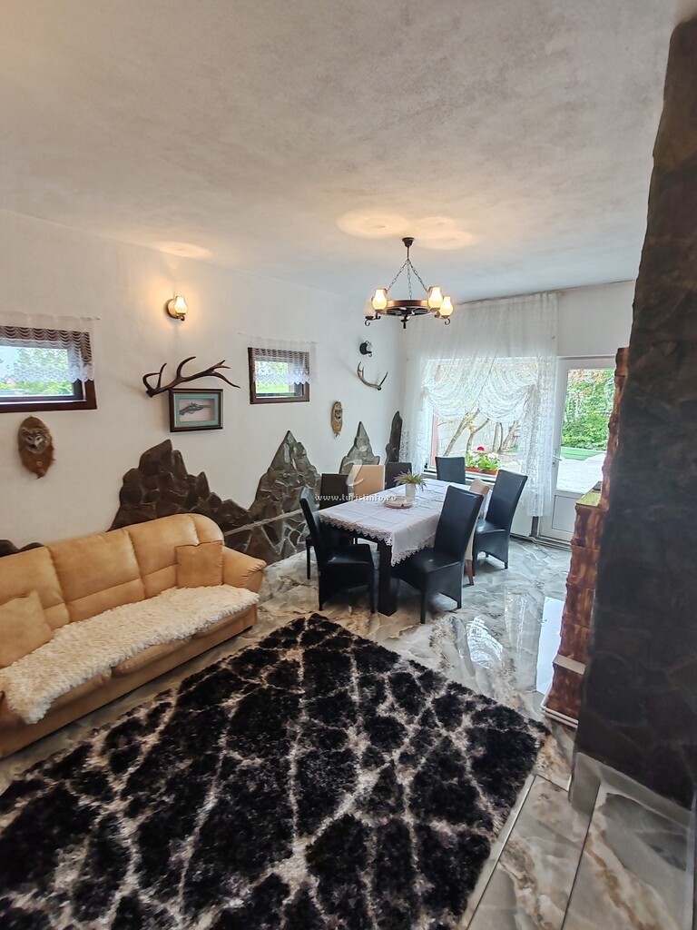 Cabana de lângă Râu