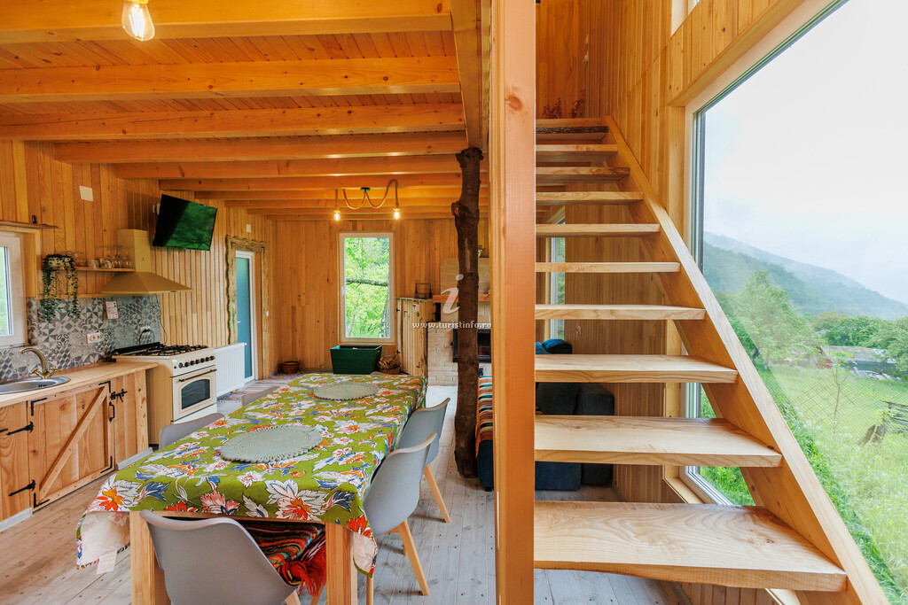 Cabana Magic Pine Nest
