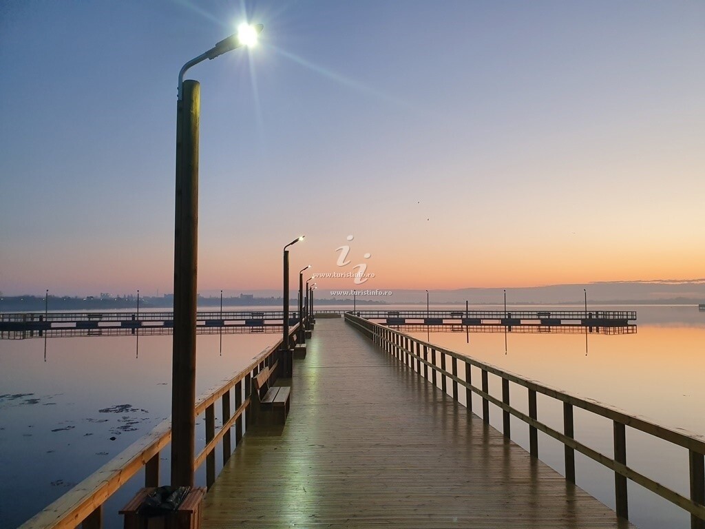 Studio V-lake