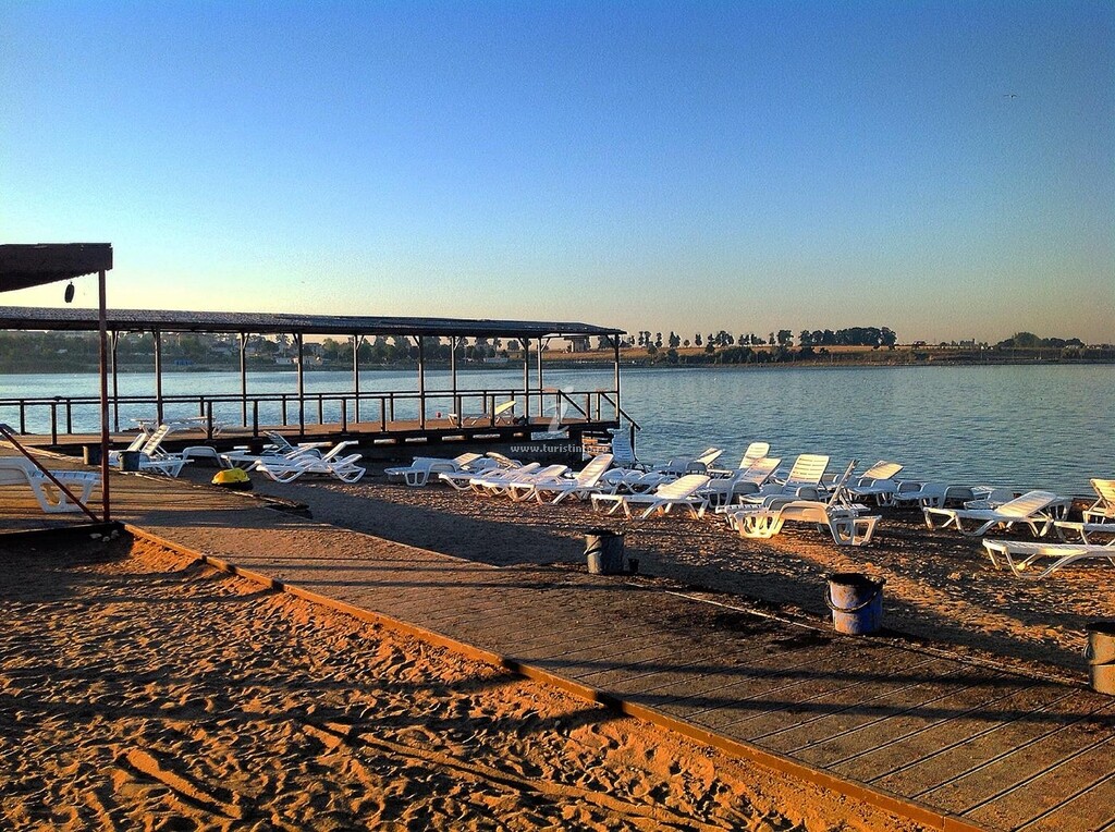 Studio V-lake