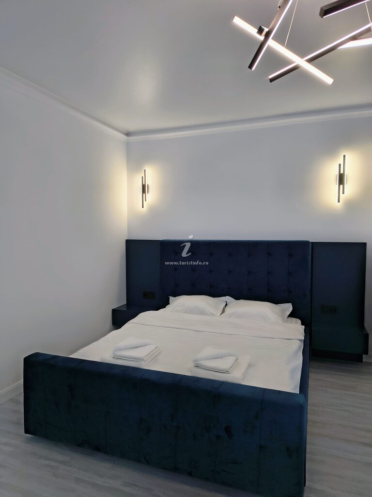 Studio Room 220
