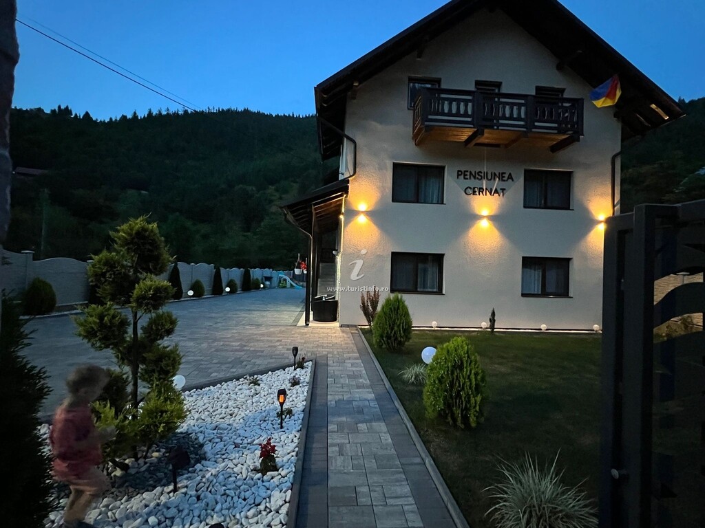 Pensiunea Cernat