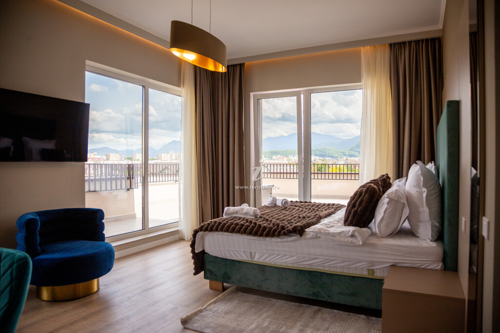 Tâmpaview Aparthotel