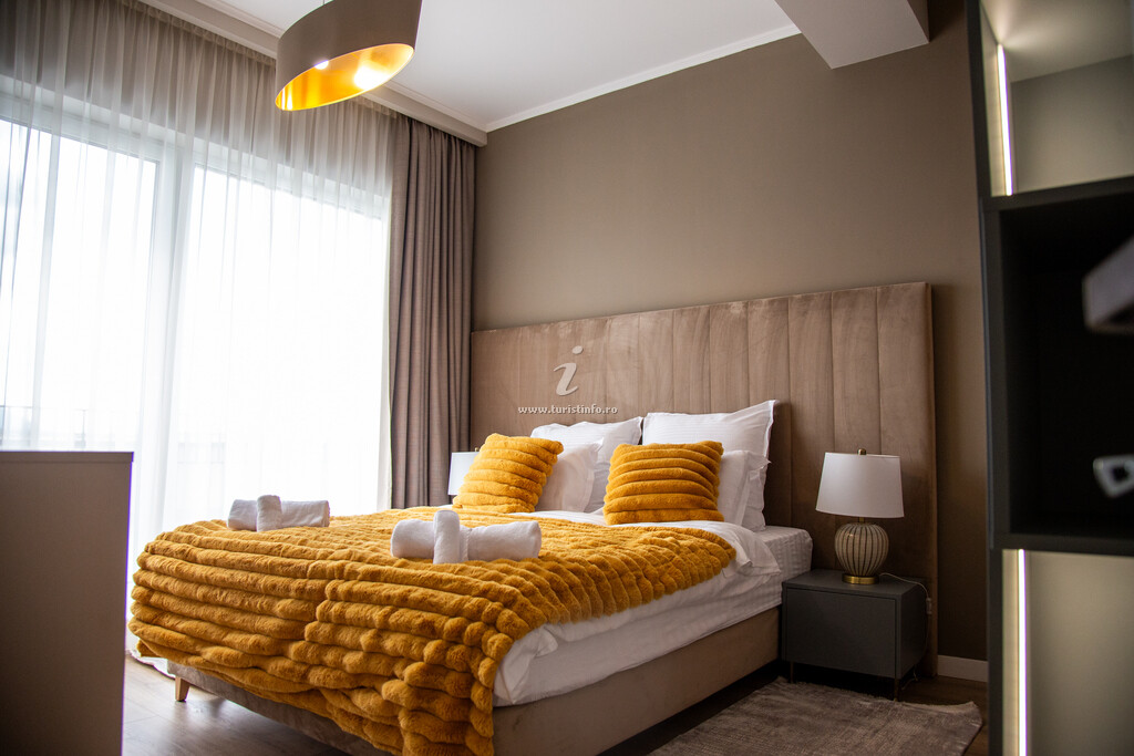 Tâmpaview Aparthotel