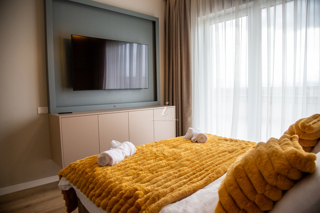 Tâmpaview Aparthotel