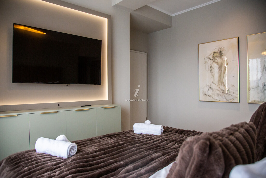 Tâmpaview Aparthotel