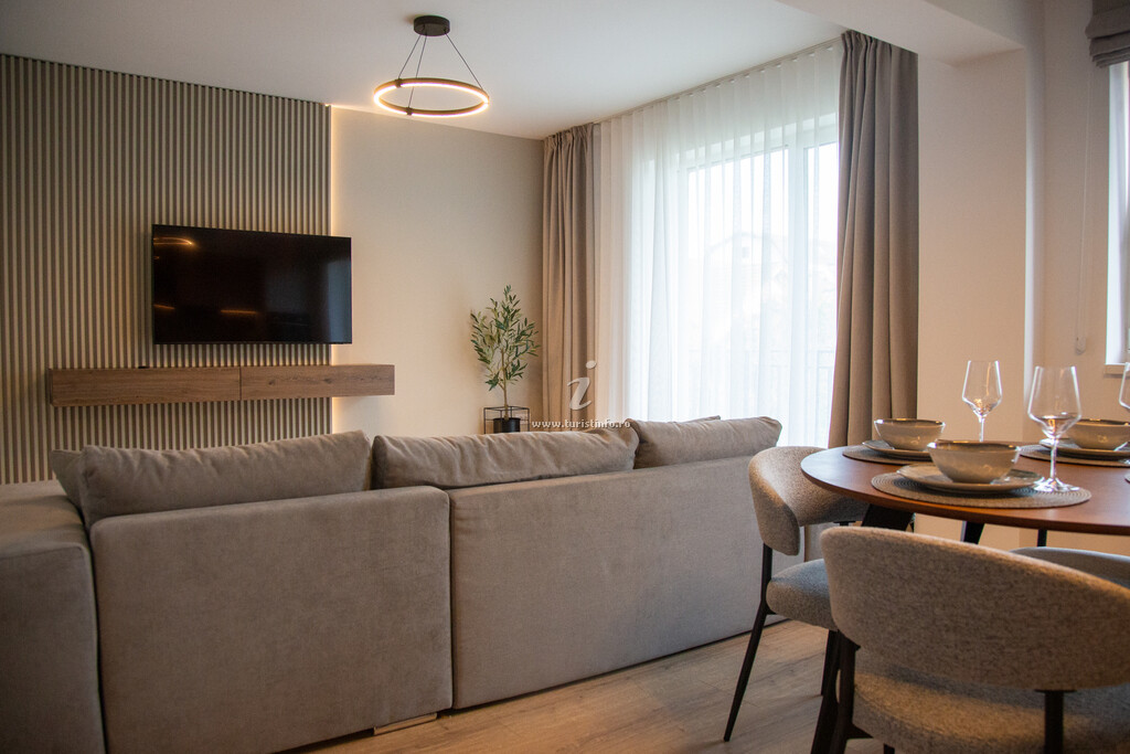 Tâmpaview Aparthotel