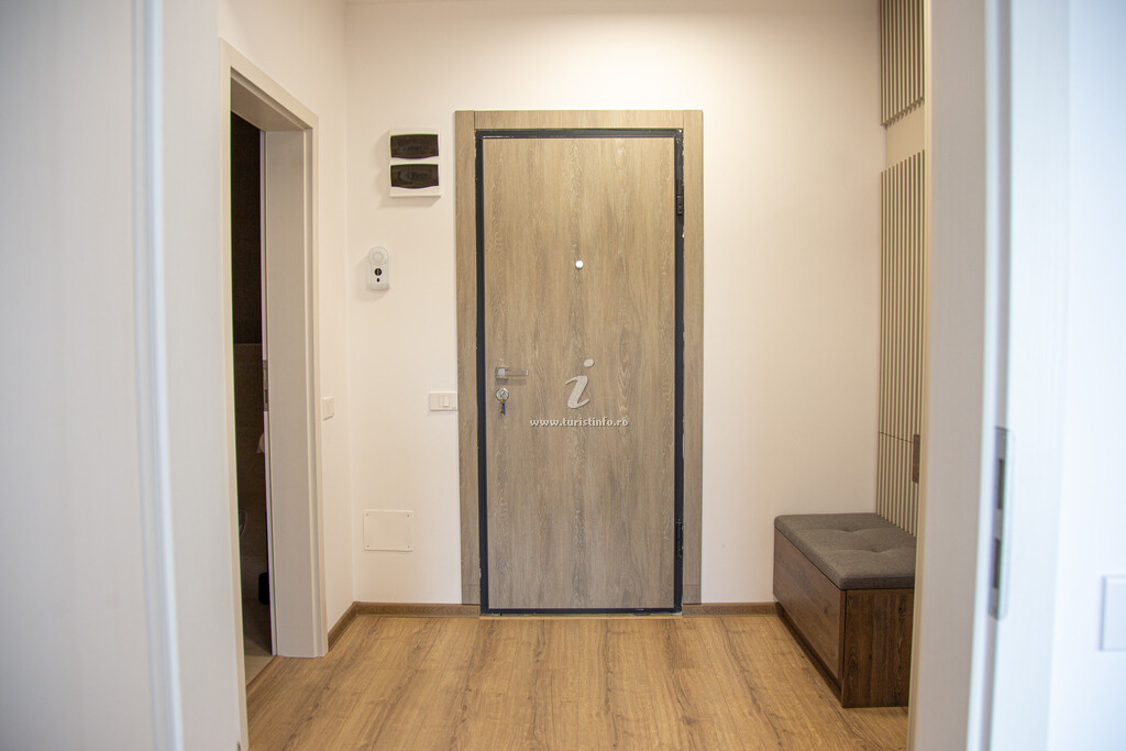 Tâmpaview Aparthotel