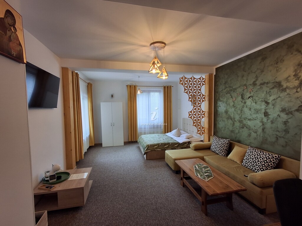 Pensiunea Casa Dorneană