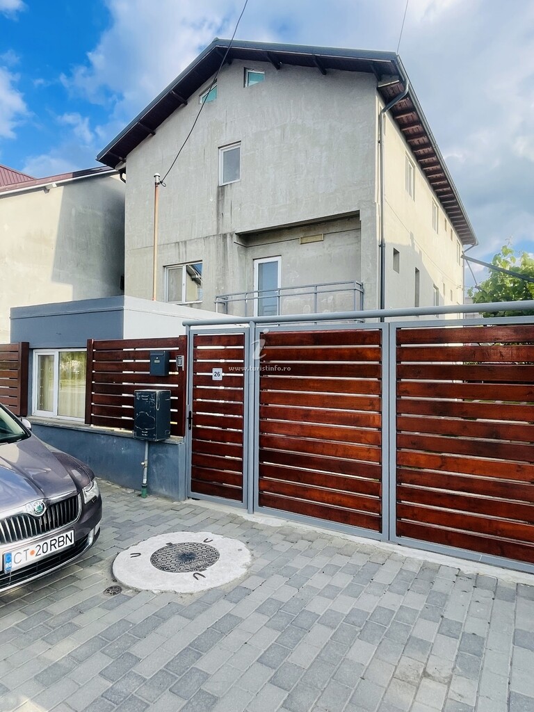 Camere de închiriat Casa Robin