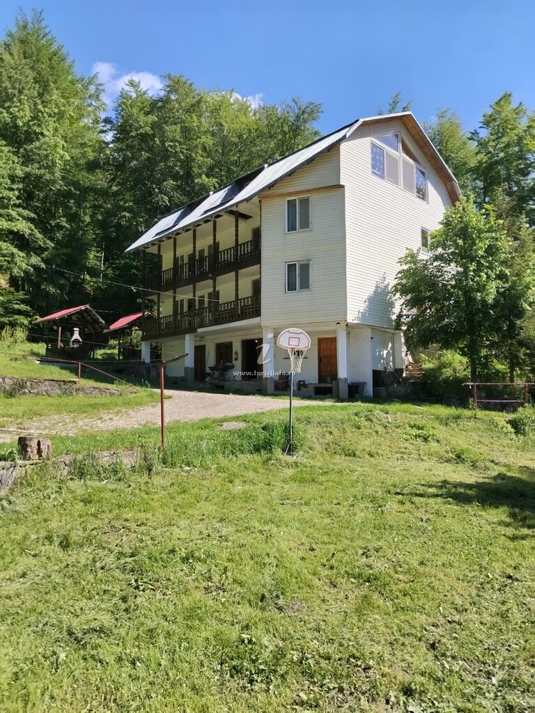 Pensiunea 14 Scaune - Cașoca