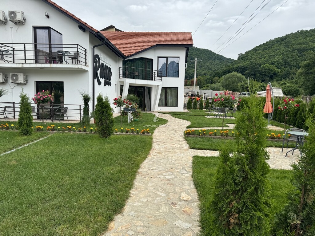 Pensiunea Raya