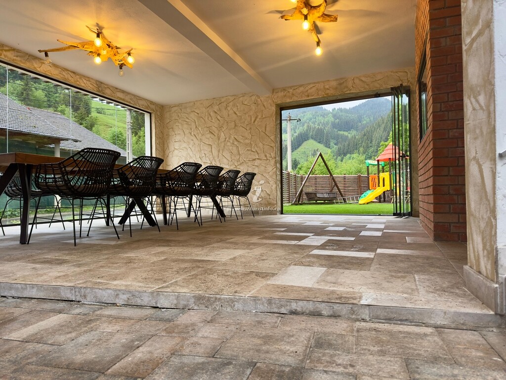 Cabana Ranger Chalet
