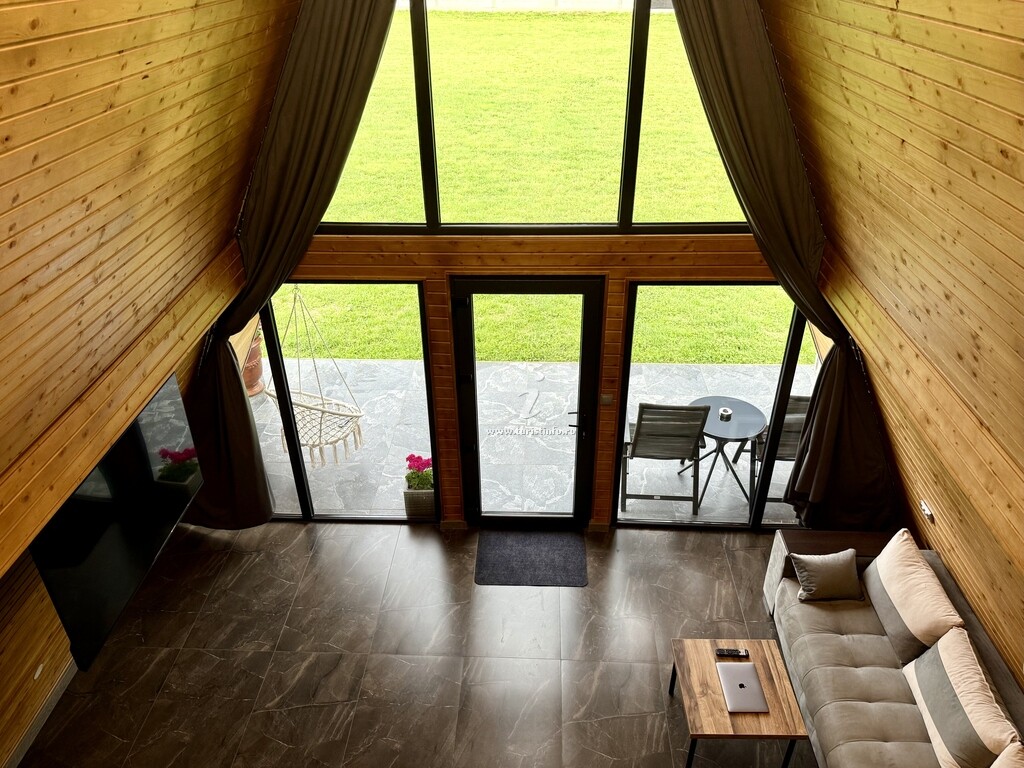 VVV House Residence