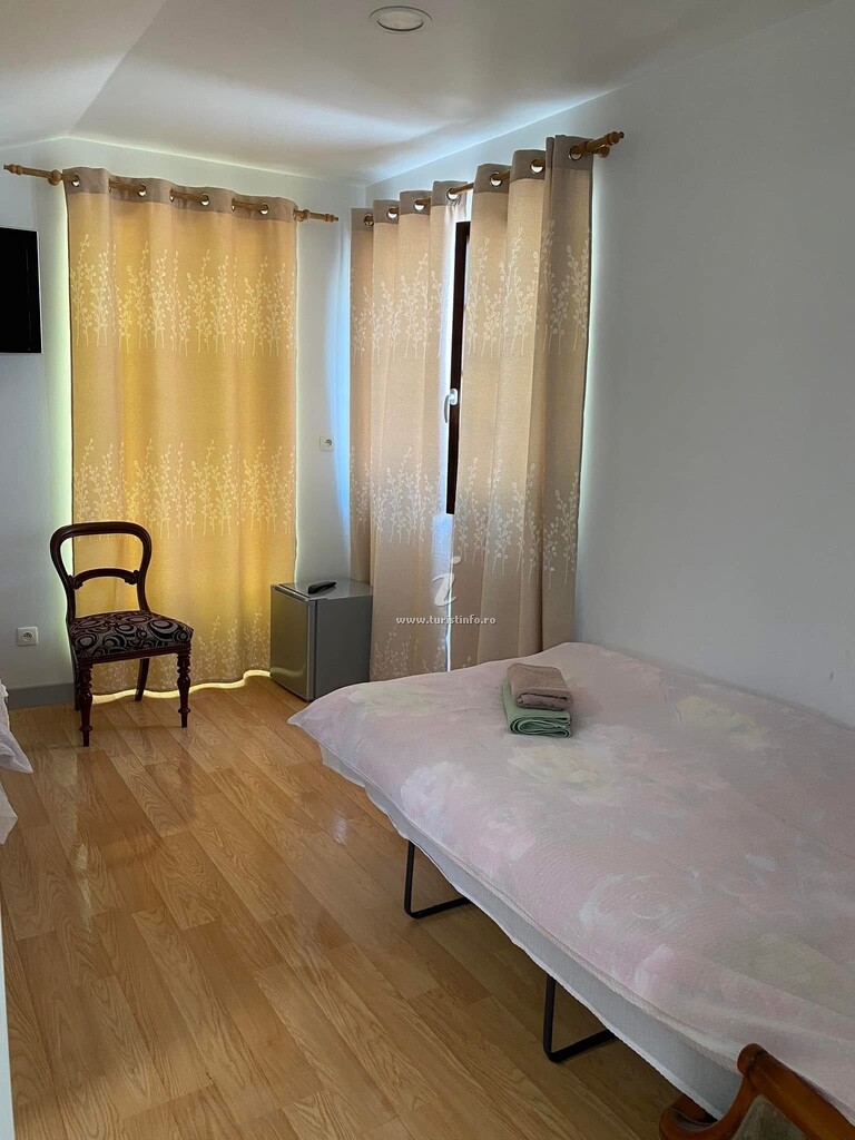 Camere de închiriat Bazil Motoserv