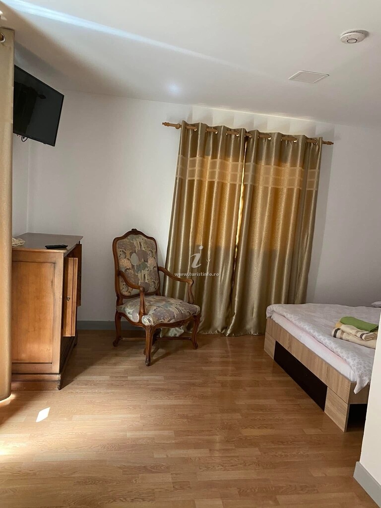 Camere de închiriat Bazil Motoserv