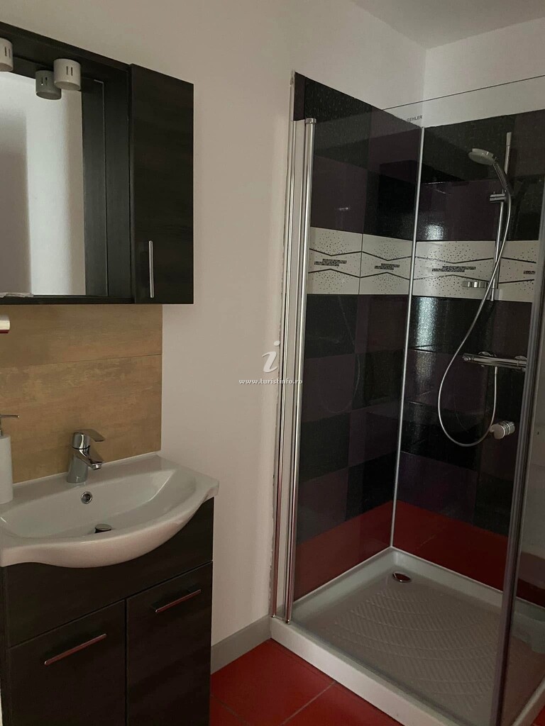 Camere de închiriat Bazil Motoserv