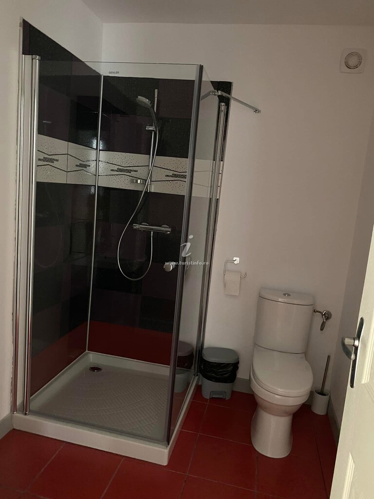 Camere de închiriat Bazil Motoserv